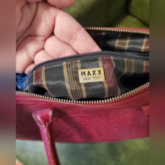 Vintage Western/Boho Red Tooled Leather Handbag - MAXX - Picture 4 of 6